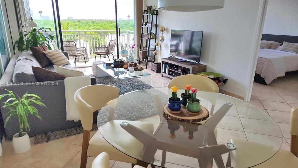 Real estate property located at 2450 135th St #508, Miami-dade, Waterside Towers Condo, North Miami, FL