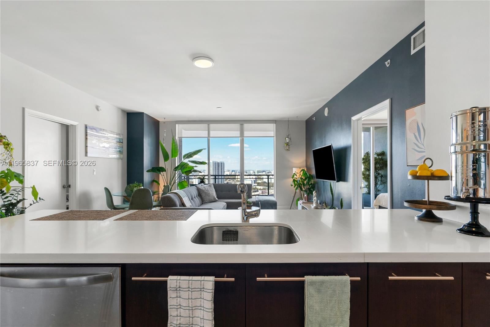 Real estate property located at 90 3rd St #2706, Miami-dade, Ivy Condo, Miami, FL