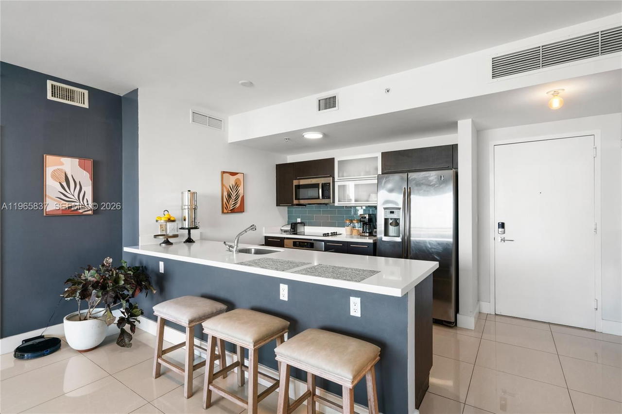 Real estate property located at 90 3rd St #2706, Miami-dade, Ivy Condo, Miami, FL