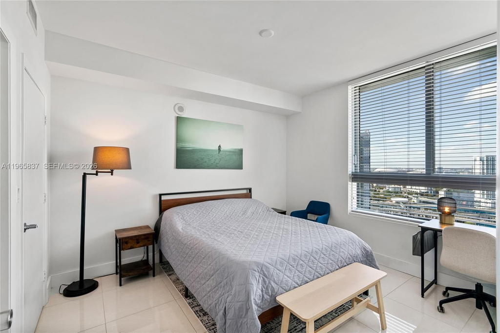 Real estate property located at 90 3rd St #2706, Miami-dade, Ivy Condo, Miami, FL