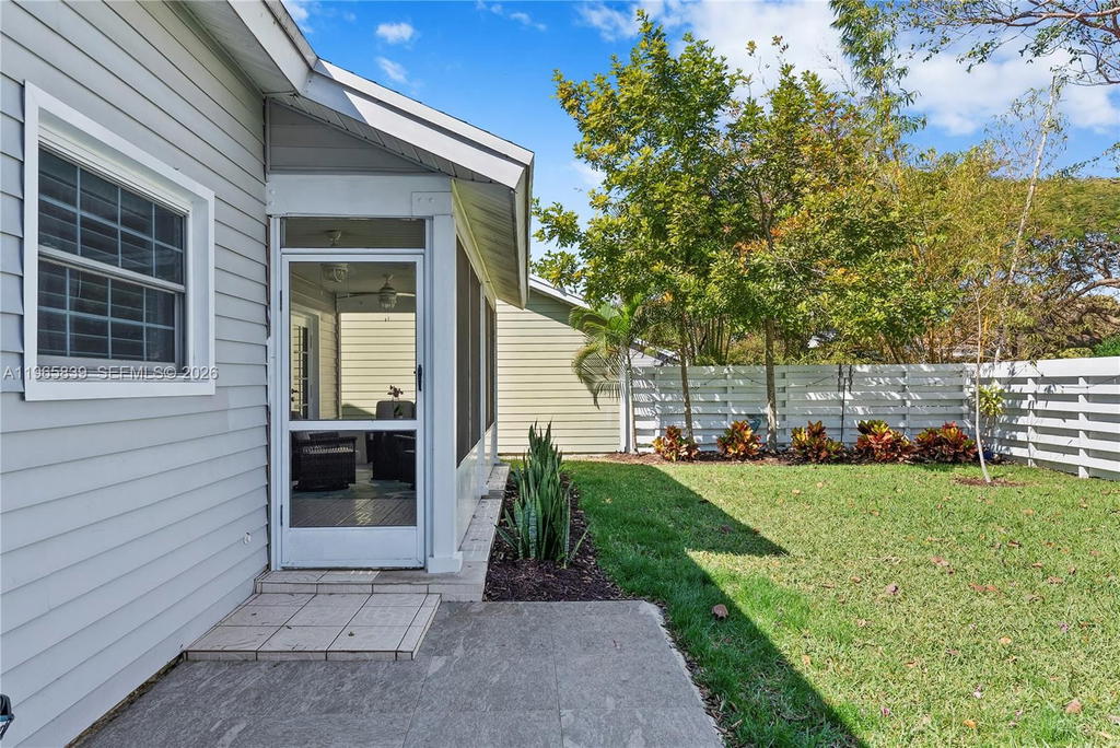 Real estate property located at 14911 139th Pl, Miami-dade, Country Walk Sec 2, Miami, FL