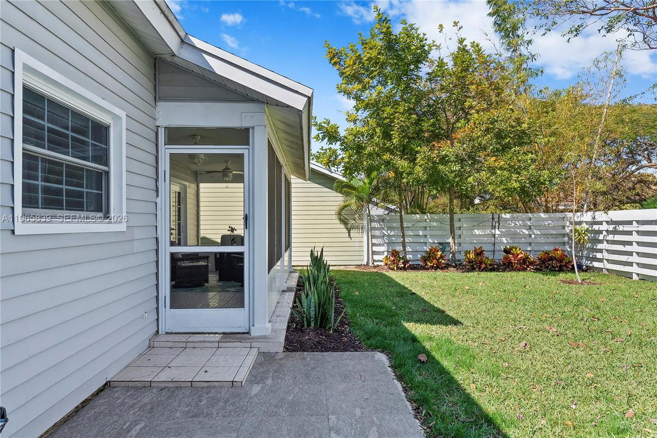 Real estate property located at 14911 139th Pl, Miami-dade, Country Walk Sec 2, Miami, FL