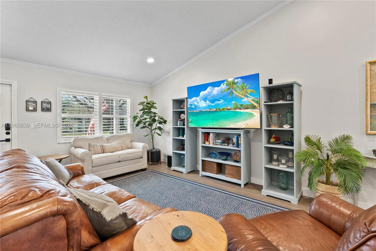 Real estate property located at 14911 139th Pl, Miami-dade, Country Walk Sec 2, Miami, FL