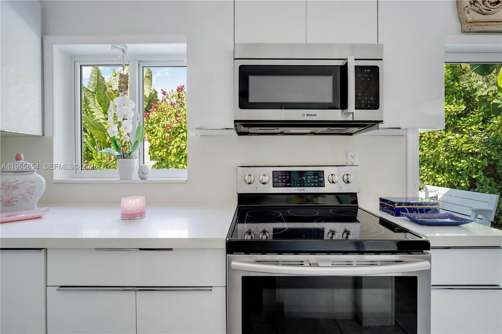 Real estate property located at 11465 60th St, Miami-dade, Coral Creek, Miami, FL