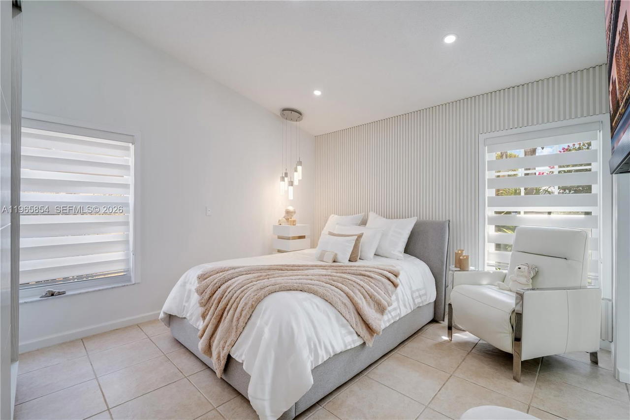 Real estate property located at 11465 60th St, Miami-dade, Coral Creek, Miami, FL