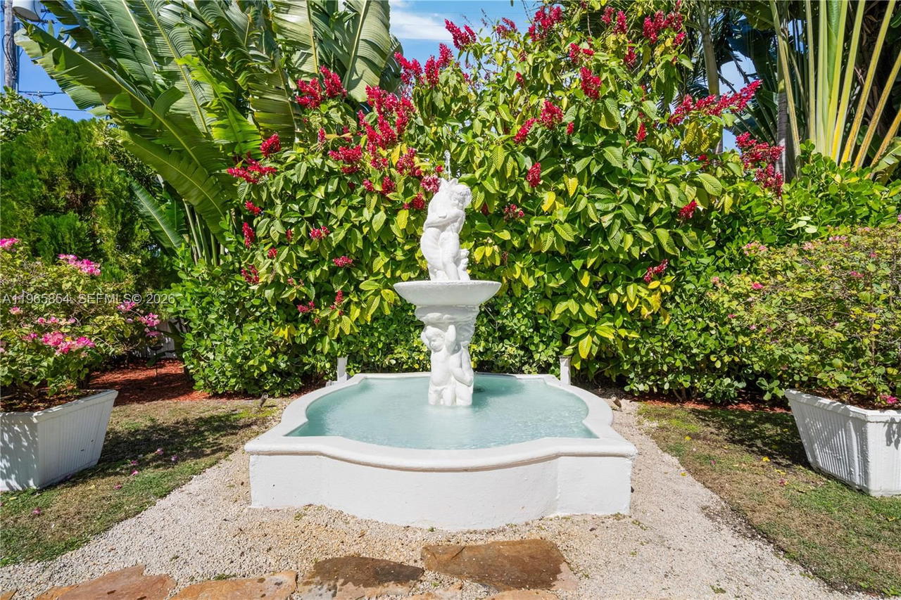 Real estate property located at 11465 60th St, Miami-dade, Coral Creek, Miami, FL