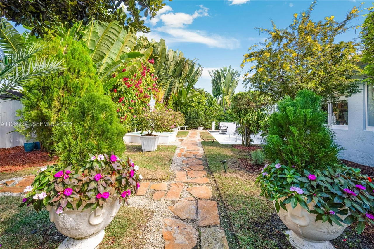 Real estate property located at 11465 60th St, Miami-dade, Coral Creek, Miami, FL