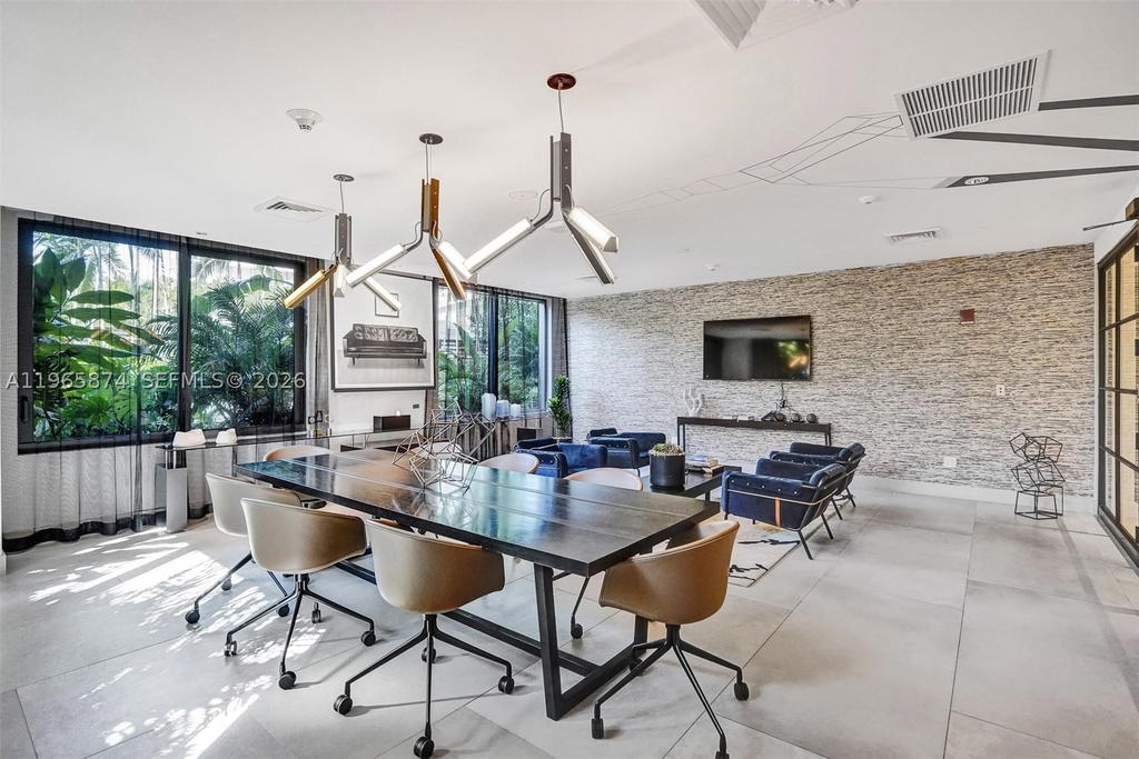 Real estate property located at 121 34th St #2205, Miami-dade, 3401 Midtown Condo, Miami, FL