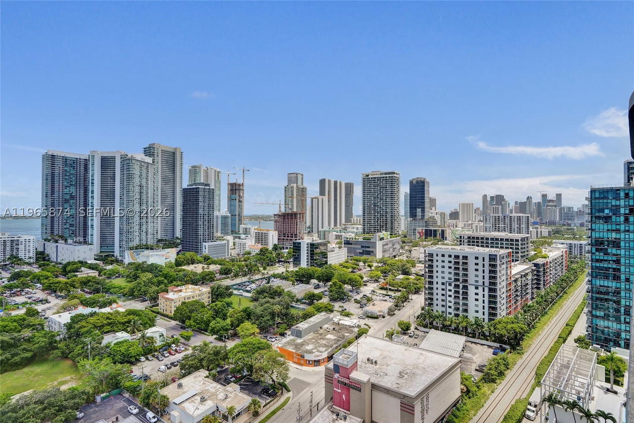 Real estate property located at 121 34th St #2205, Miami-dade, 3401 Midtown Condo, Miami, FL
