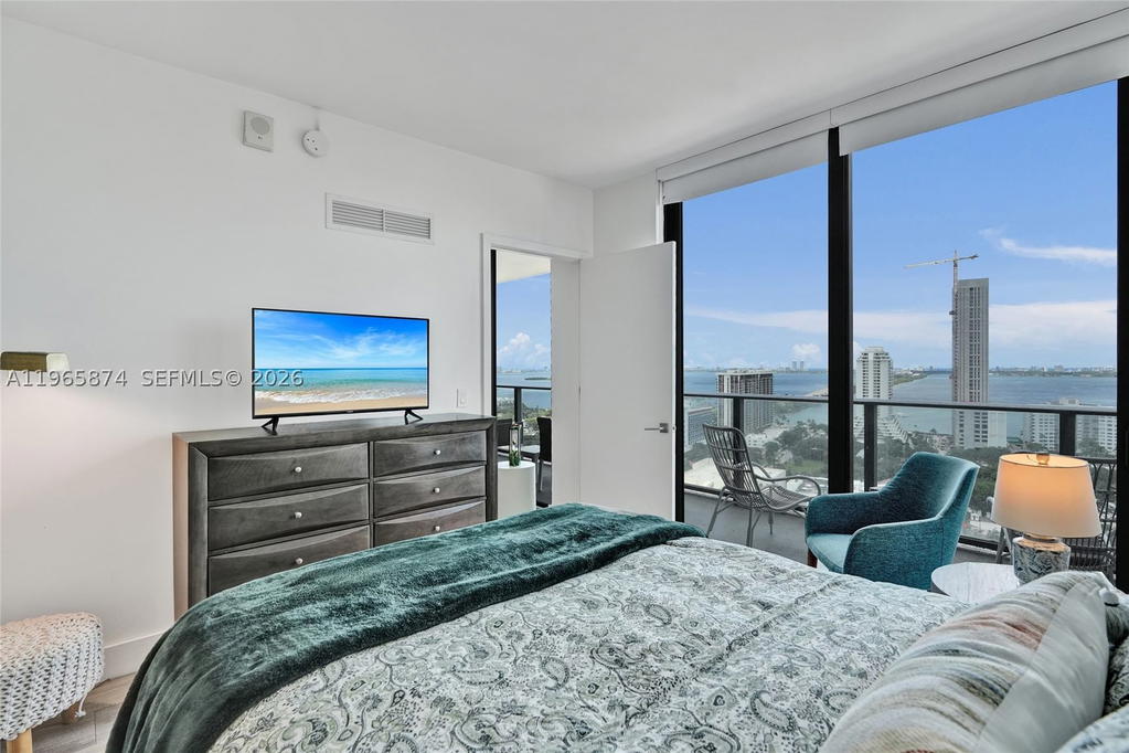 Real estate property located at 121 34th St #2205, Miami-dade, 3401 Midtown Condo, Miami, FL