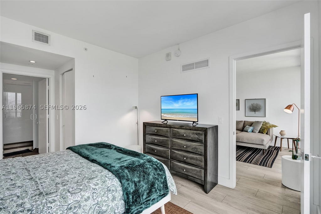 Real estate property located at 121 34th St #2205, Miami-dade, 3401 Midtown Condo, Miami, FL