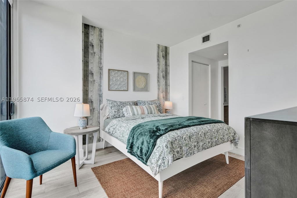 Real estate property located at 121 34th St #2205, Miami-dade, 3401 Midtown Condo, Miami, FL