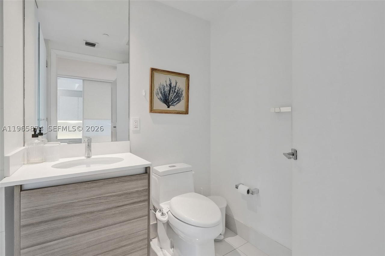 Real estate property located at 121 34th St #2205, Miami-dade, 3401 Midtown Condo, Miami, FL