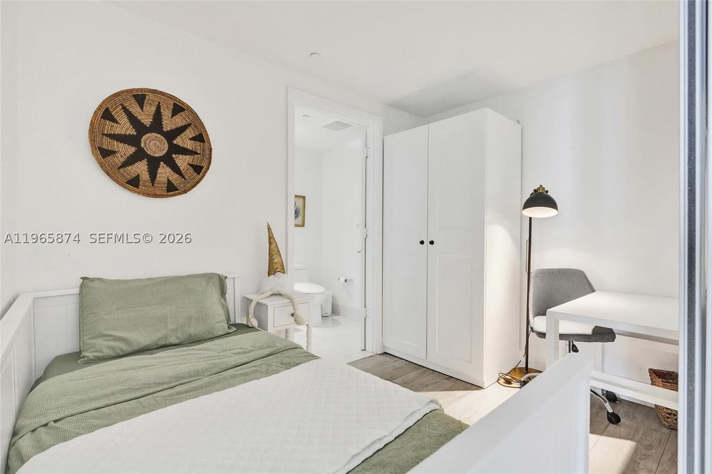 Real estate property located at 121 34th St #2205, Miami-dade, 3401 Midtown Condo, Miami, FL