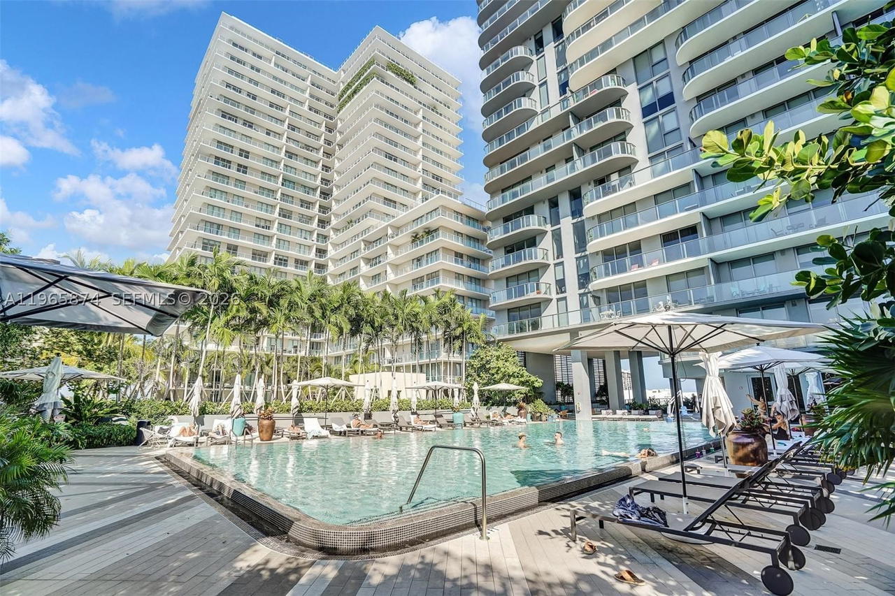 Real estate property located at 121 34th St #2205, Miami-dade, 3401 Midtown Condo, Miami, FL