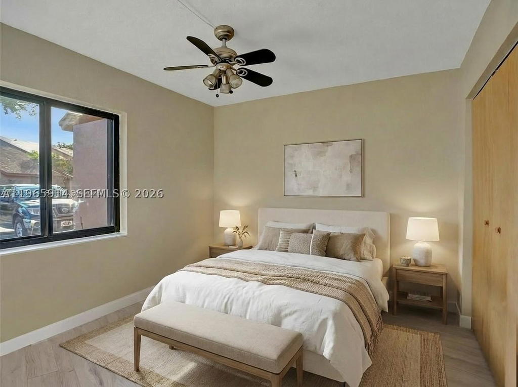 Real estate property located at 6 Chestnut Cir, Broward, Stonebridge Phase 1, Cooper City, FL