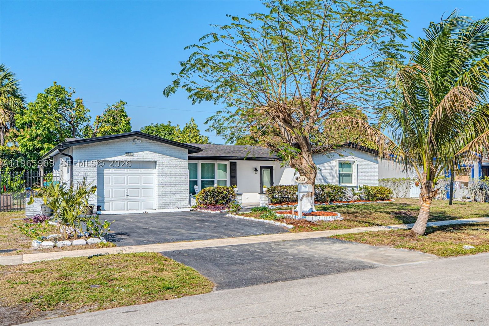 Real estate property located at 4541 23rd St, Broward, Flair Sub No Nine, Lauderhill, FL