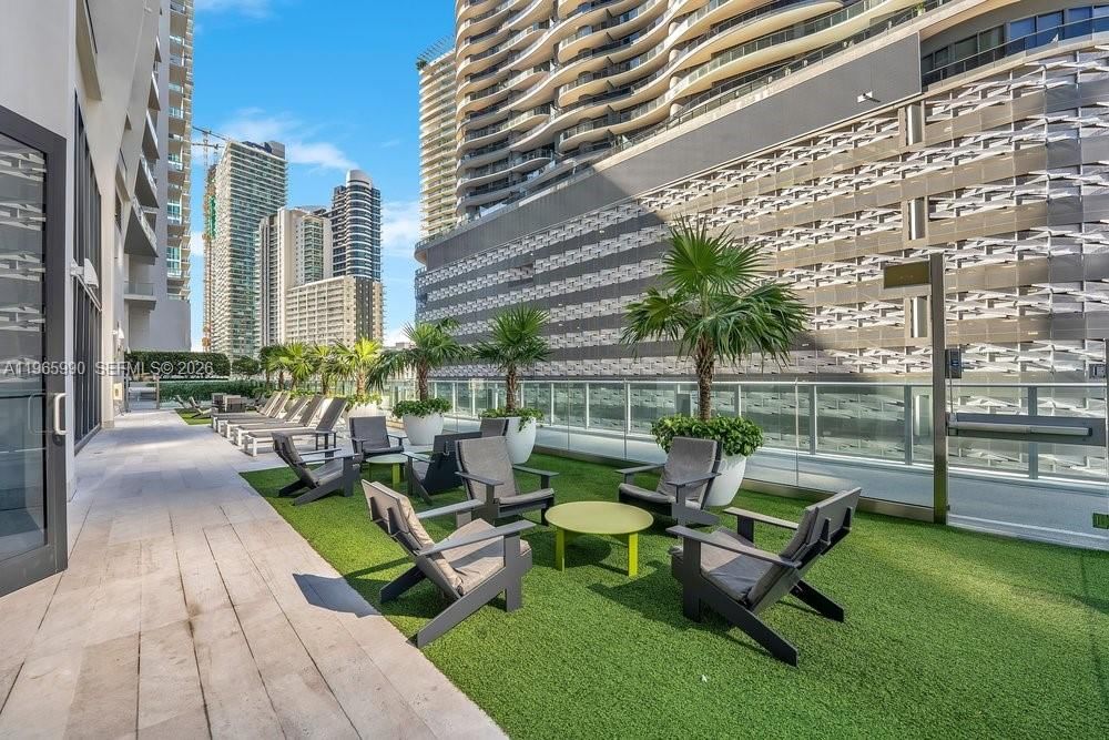 Real estate property located at 1010 Brickell Ave #4011, Miami-dade, 1010 Brickell Condo, Miami, FL