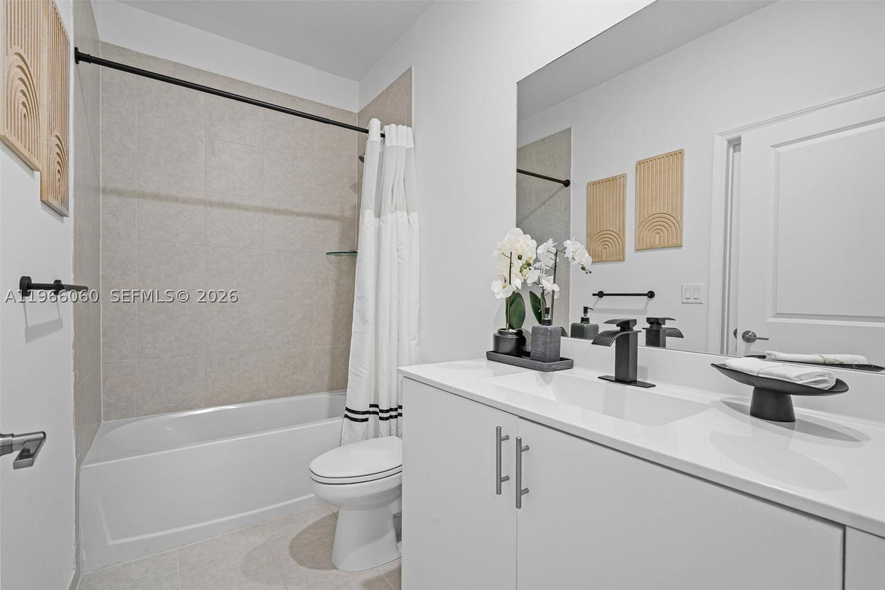 Real estate property located at 9941 231st Ln #9941, Miami-dade, Enclave South Phase 2, Miami, FL