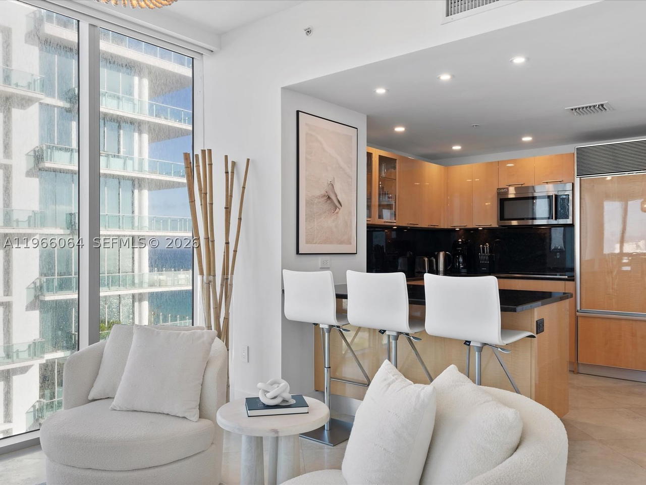 Real estate property located at 6899 Collins Ave #1704, Miami-dade, North Carillon Beach Cond, Miami Beach, FL