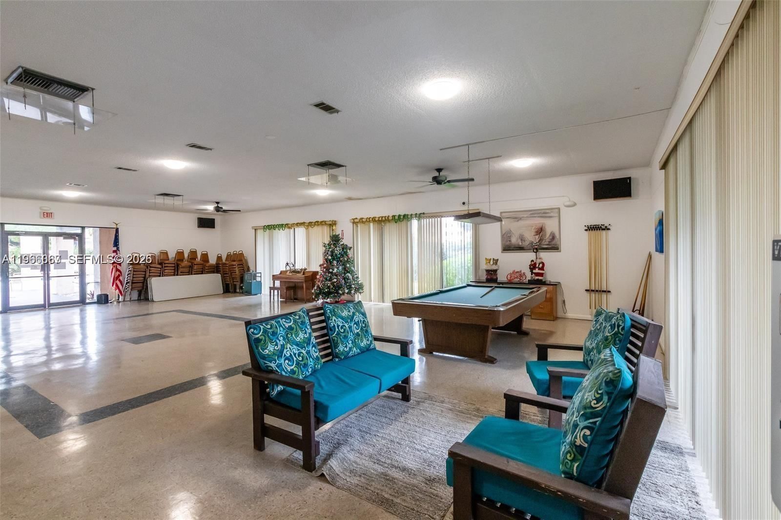 Real estate property located at 2840 Somerset Dr #400M, Broward, Somerset At Lauderdale La, Lauderdale Lakes, FL
