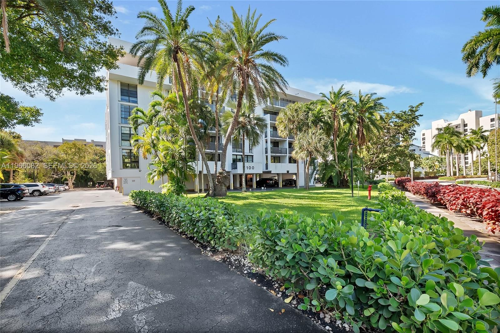Real estate property located at 100 Ocean Lane Dr #202, Miami-dade, Key Biscayne One Hundred, Key Biscayne, FL