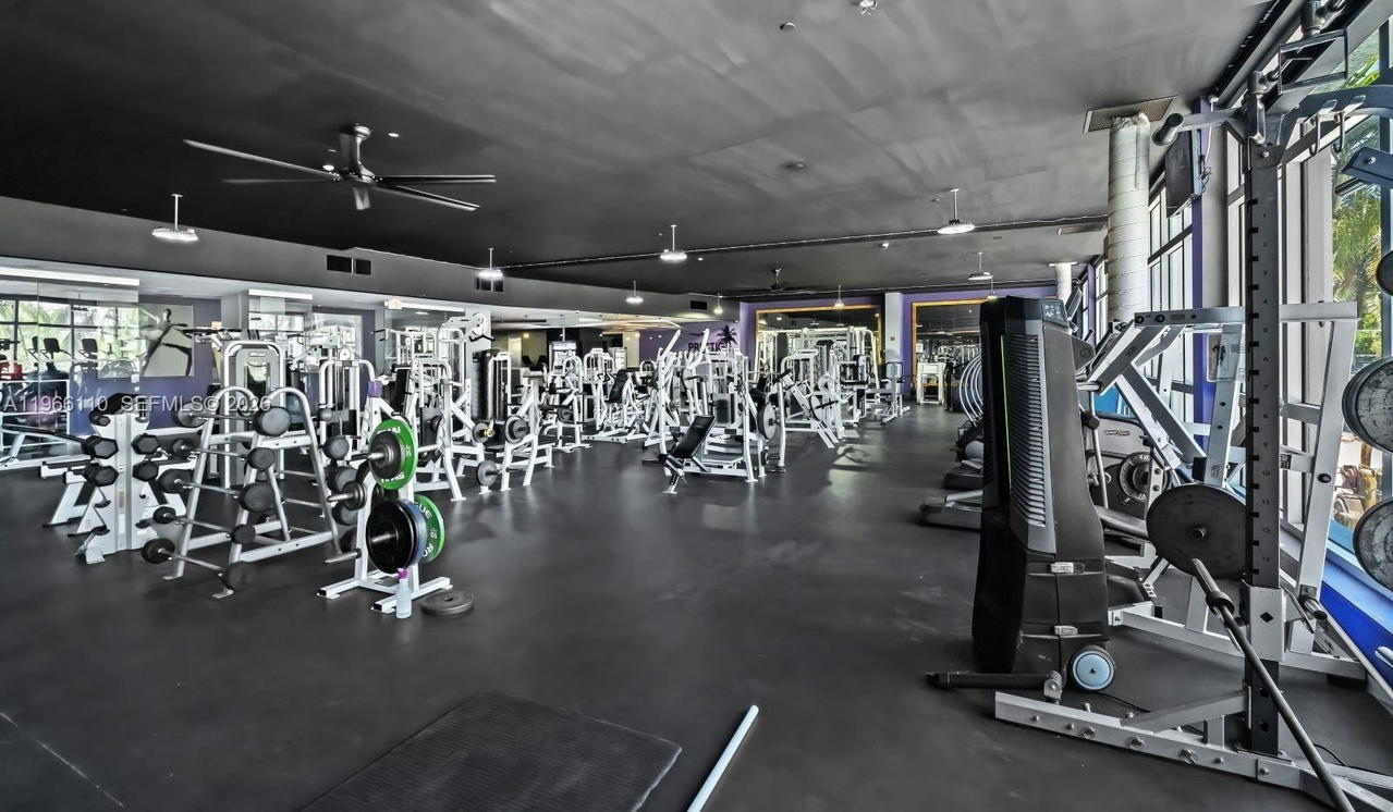 Real estate property located at 1000 West Ave #1024, Miami-dade, Mirador 1000 Condo, Miami Beach, FL