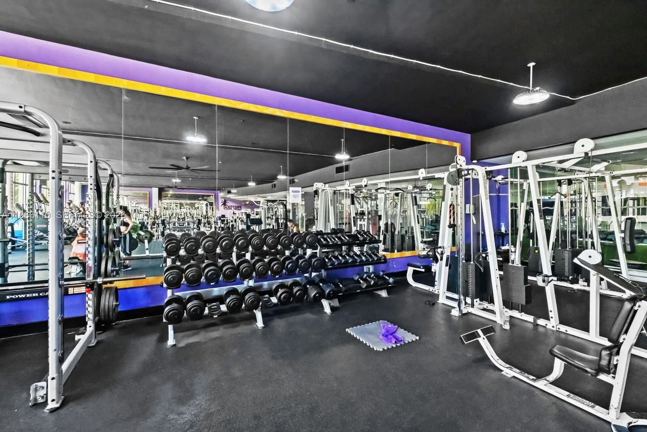 Real estate property located at 1000 West Ave #1024, Miami-dade, Mirador 1000 Condo, Miami Beach, FL