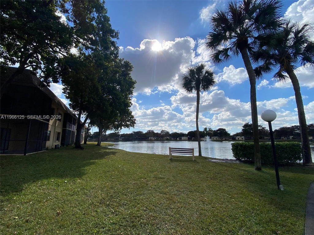 Real estate property located at 201 Berkley Rd #105, Broward, Ashbury House East, Hollywood, FL