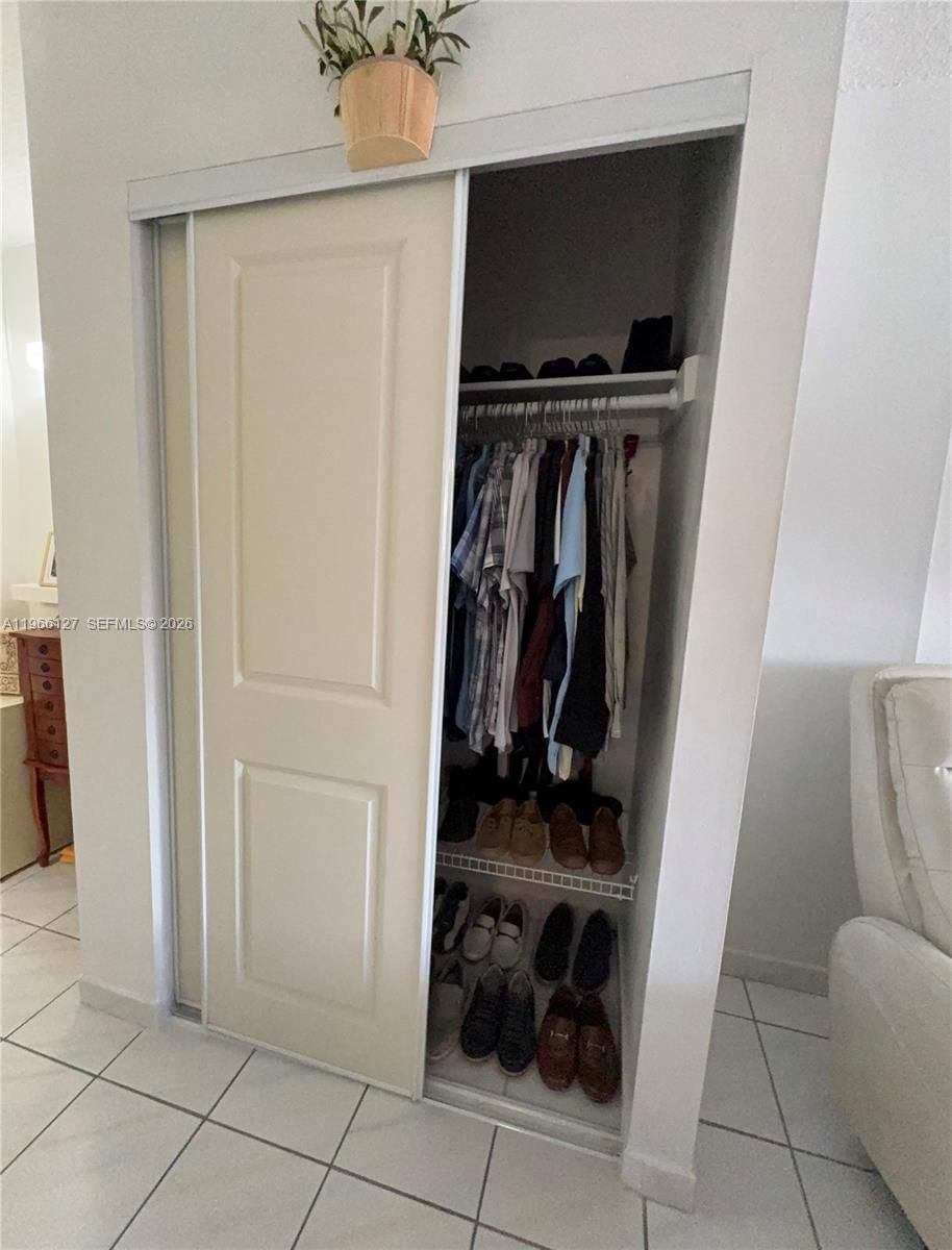 Real estate property located at 6190 19th Ave #205, Miami-dade, Morada No 1 Condo, Hialeah, FL