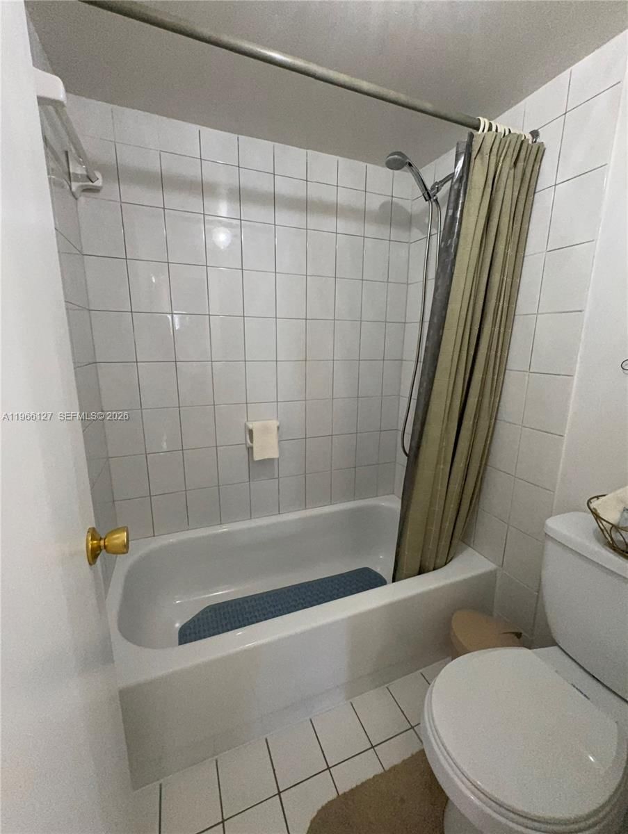Real estate property located at 6190 19th Ave #205, Miami-dade, Morada No 1 Condo, Hialeah, FL