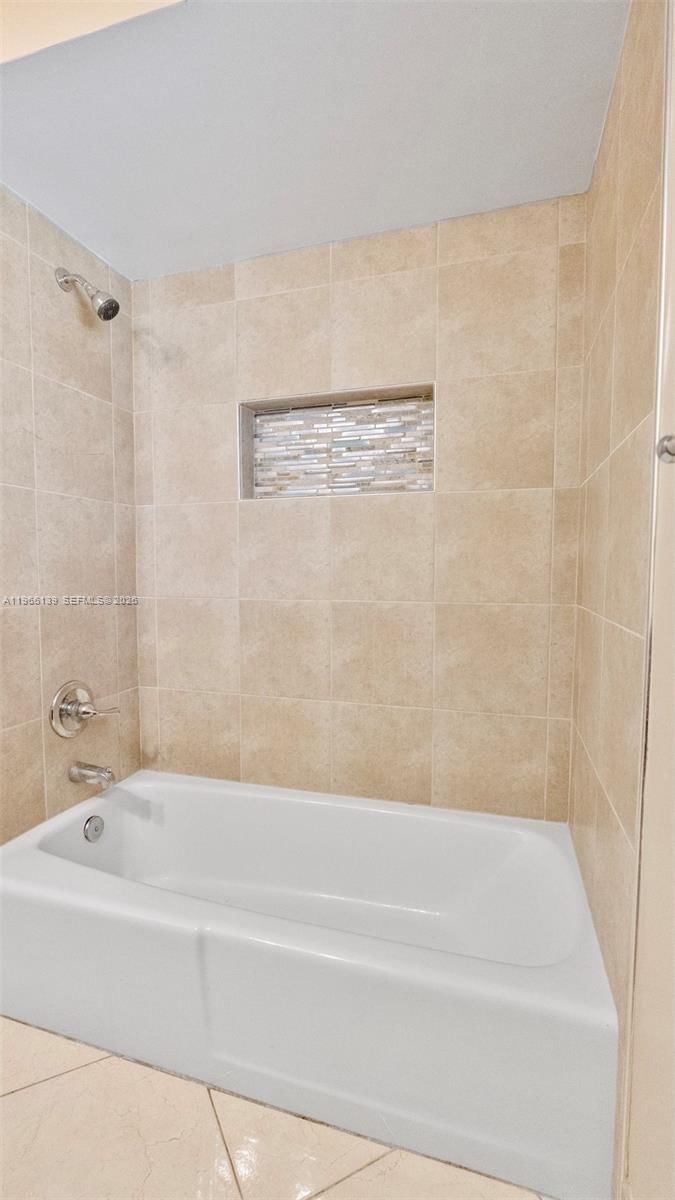 Real estate property located at 2040 66th Ave, Broward, Margate Shores, Margate, FL