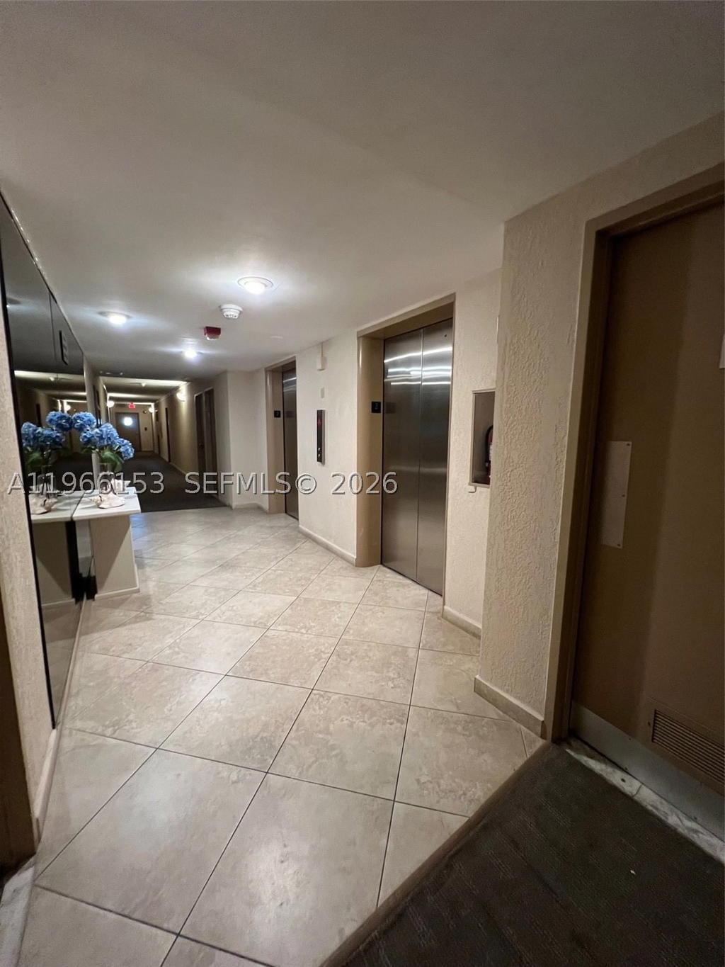 Real estate property located at 9225 Collins Ave #302, Miami-dade, Four Winds Condo, Surfside, FL