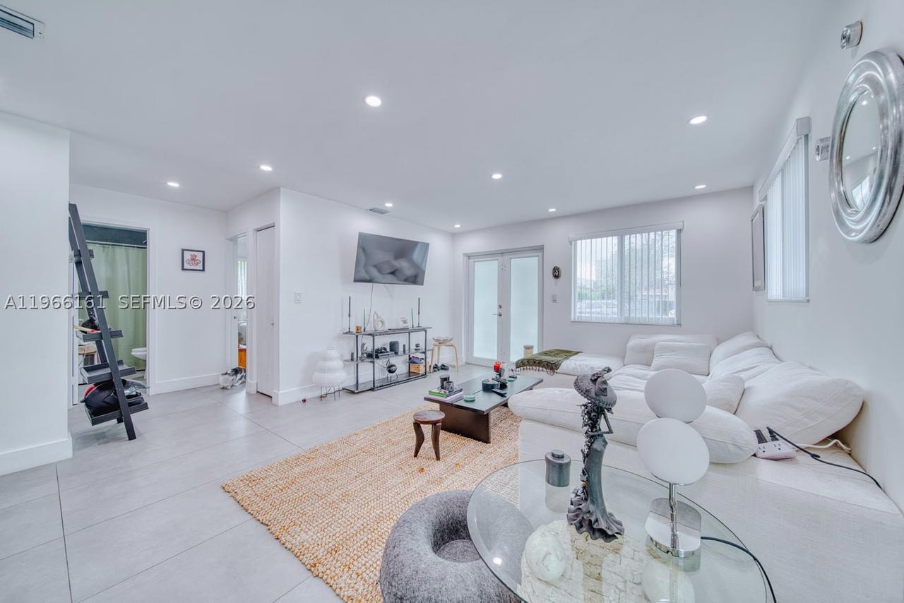 Real estate property located at 2841 24th Ter, Miami-dade, The Pines, Miami, FL