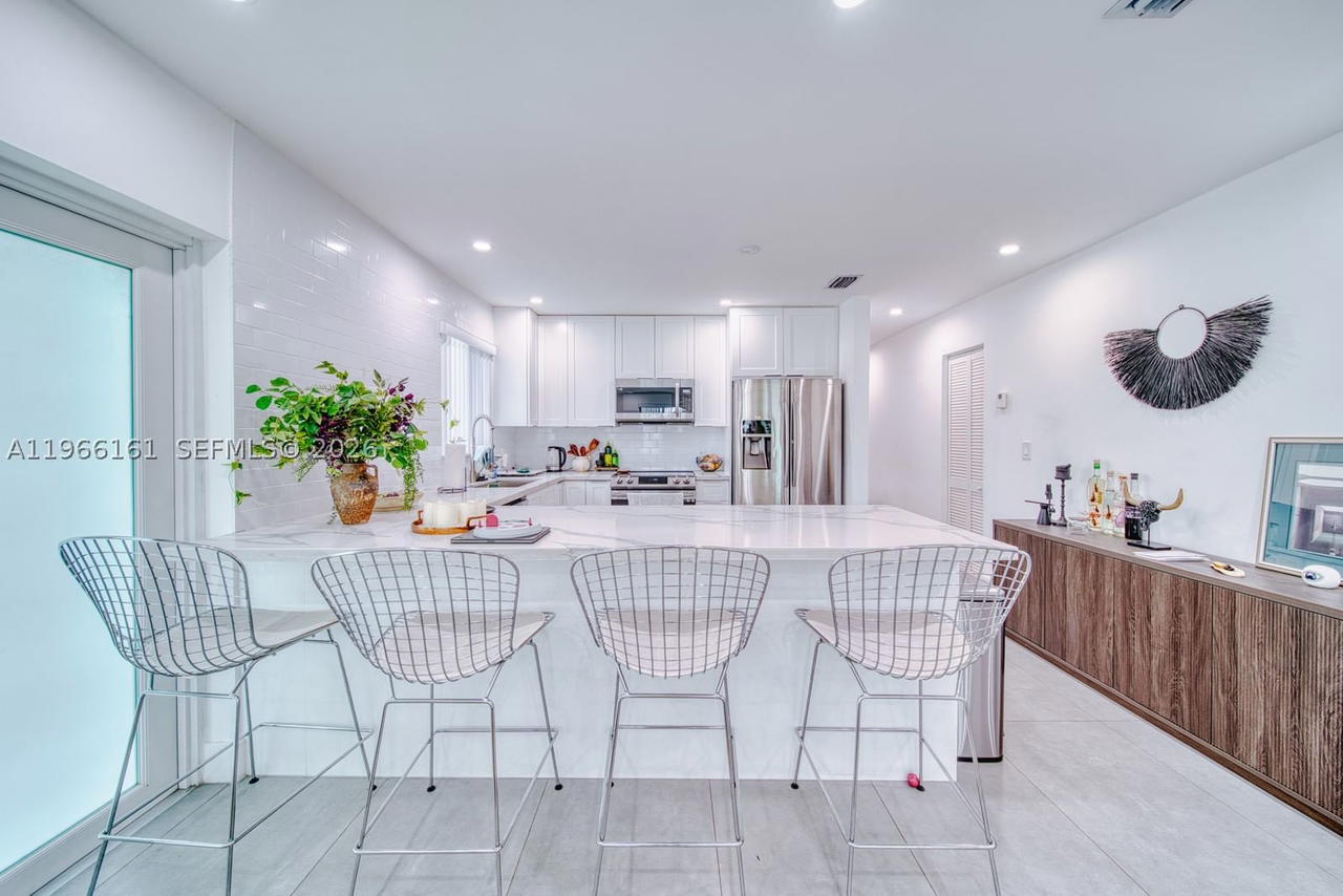 Real estate property located at 2841 24th Ter, Miami-dade, The Pines, Miami, FL