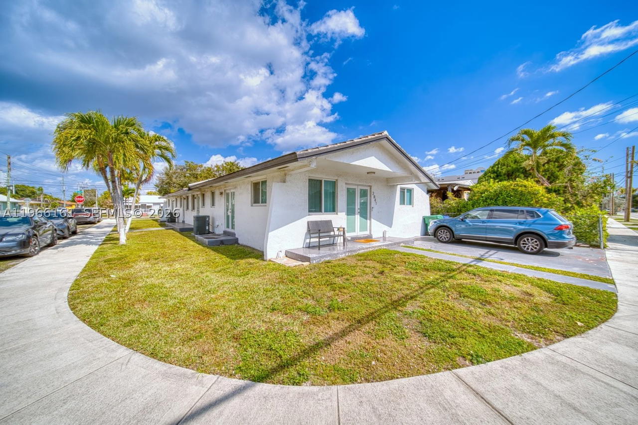 Real estate property located at 2841 24th Ter, Miami-dade, The Pines, Miami, FL