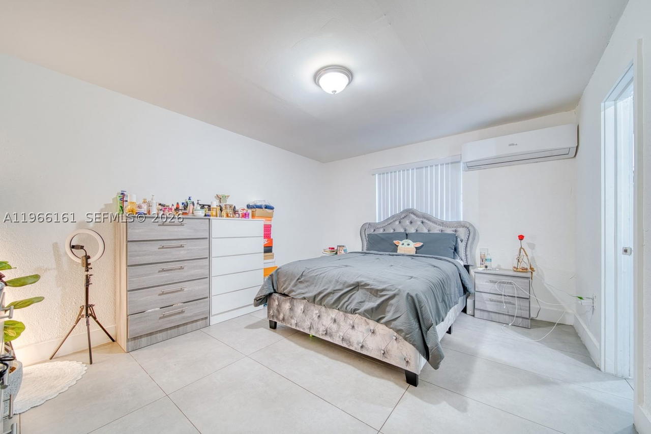 Real estate property located at 2841 24th Ter, Miami-dade, The Pines, Miami, FL