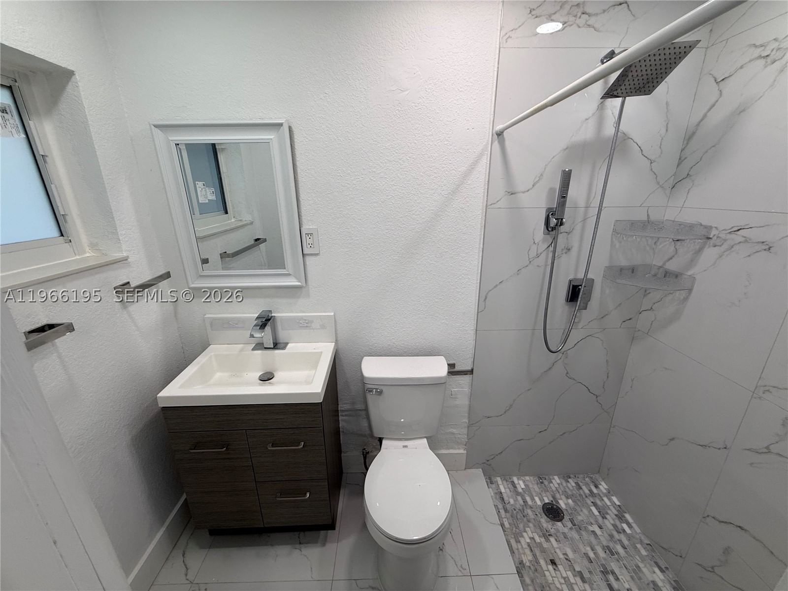 Real estate property located at 1950 190th Ter, Miami-dade, Windward Estates Sec 1, Miami Gardens, FL