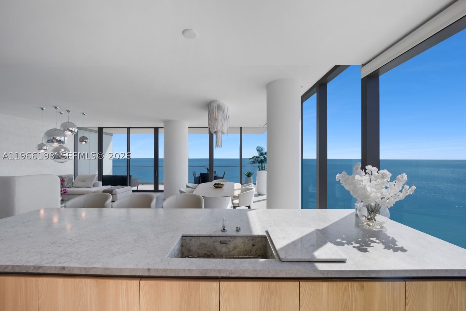 Real estate property located at 2000 Ocean Dr #25B, Broward, 2000 Ocean Condo, Hallandale Beach, FL