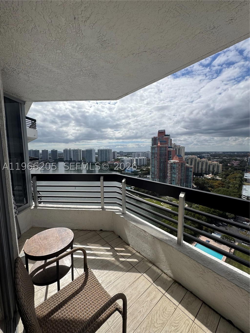 Real estate property located at 3530 Mystic Pointe Dr #3003, Miami-dade, Mystic Pointe Tower 500 C, Aventura, FL