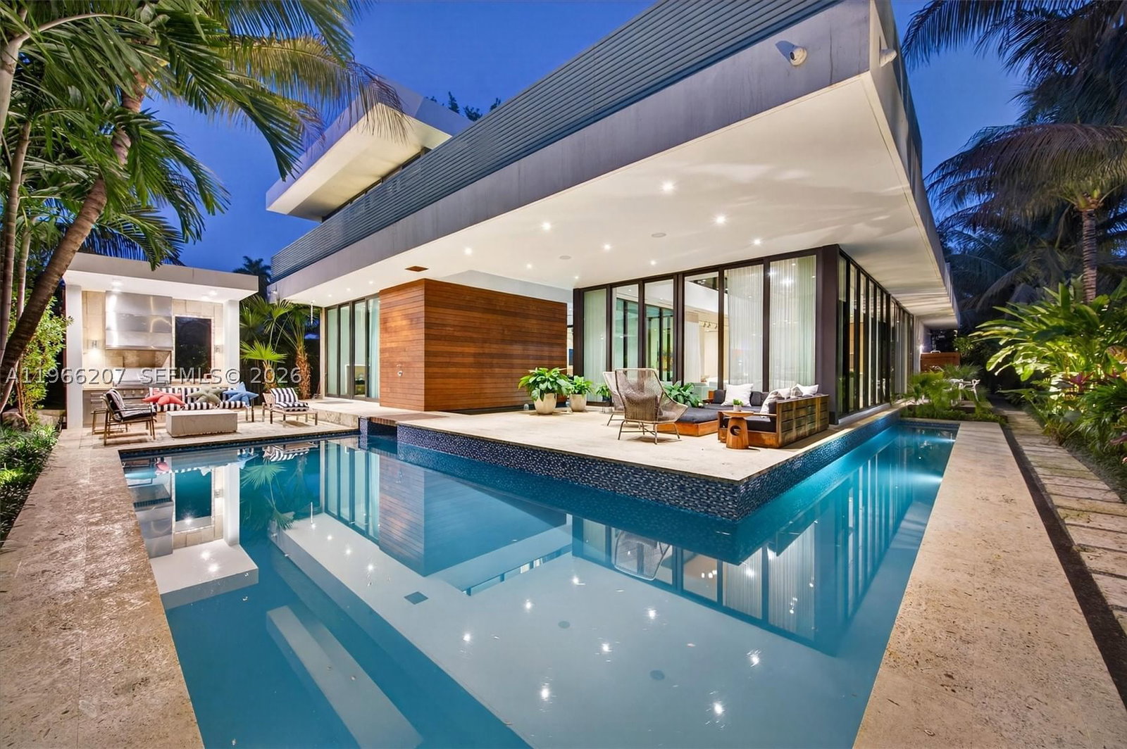 Real estate property located at 2300 Sunset Dr, Miami-dade, Sunset Islands-island No, Miami Beach, FL