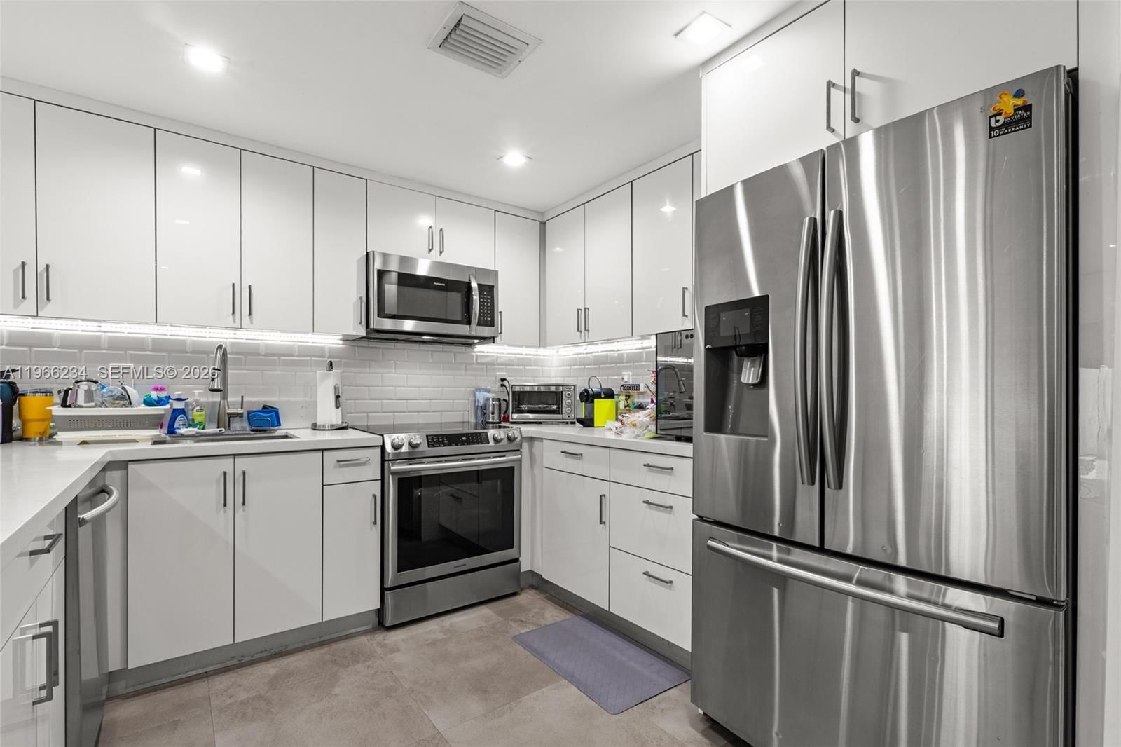 Real estate property located at 8216 103rd Ave, Miami-dade, Sunset Park Town Houses, Miami, FL