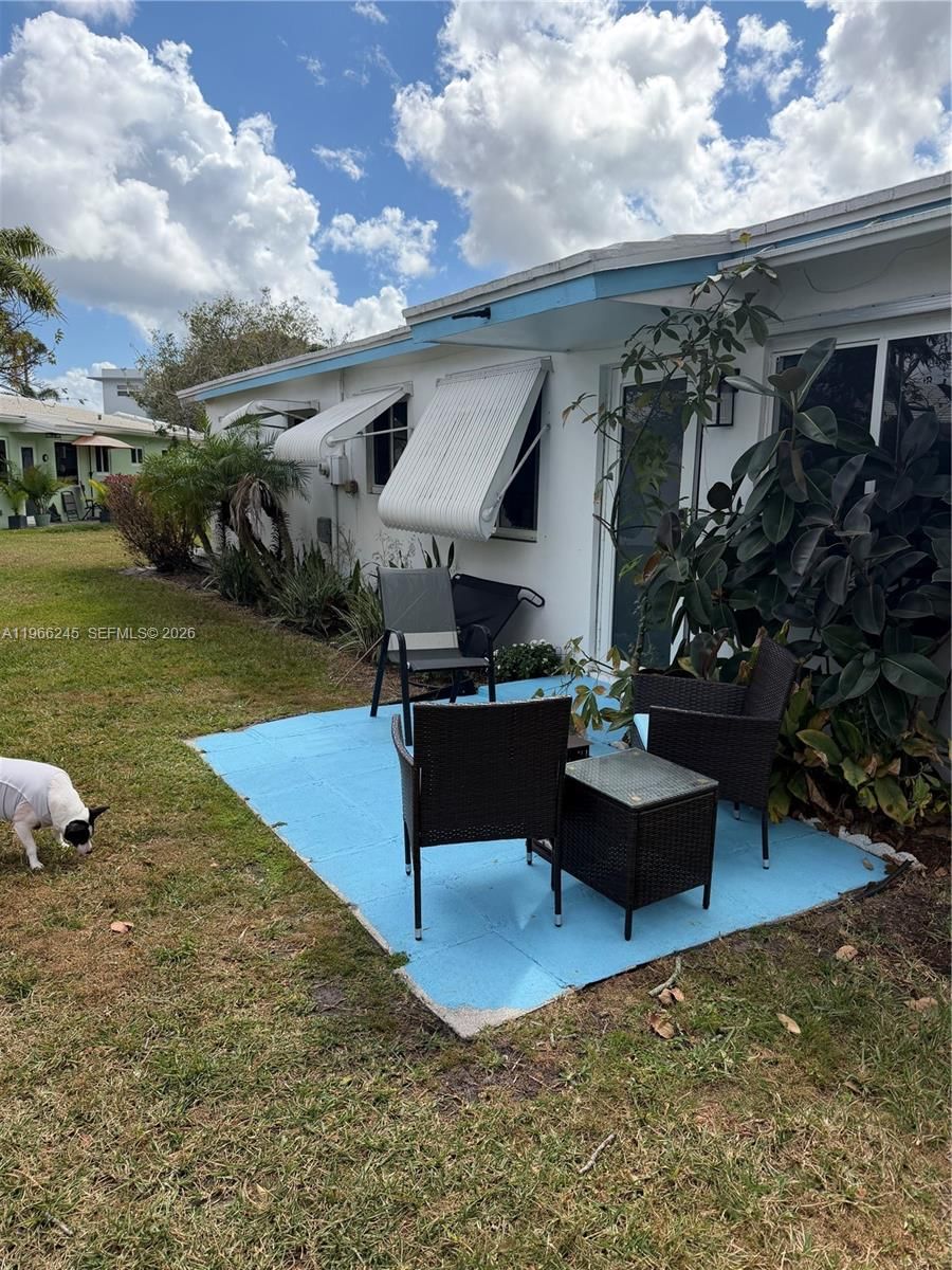 Real estate property located at 3201 Abbott Ln, Broward, Sheridan Lakes Condo Hous, Hollywood, FL