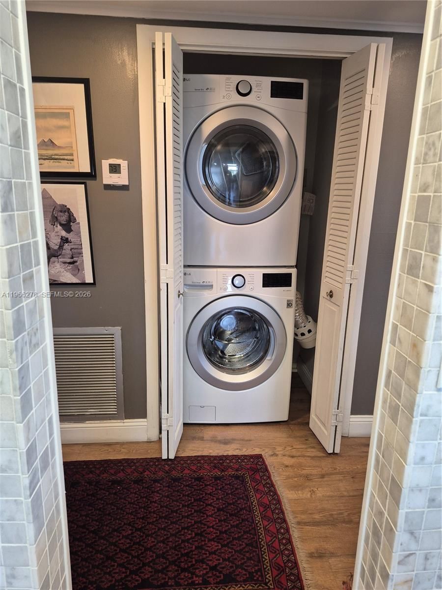 Real estate property located at 4001 Hillcrest Dr #416, Broward, Hillcrest East No 26 Cond, Hollywood, FL