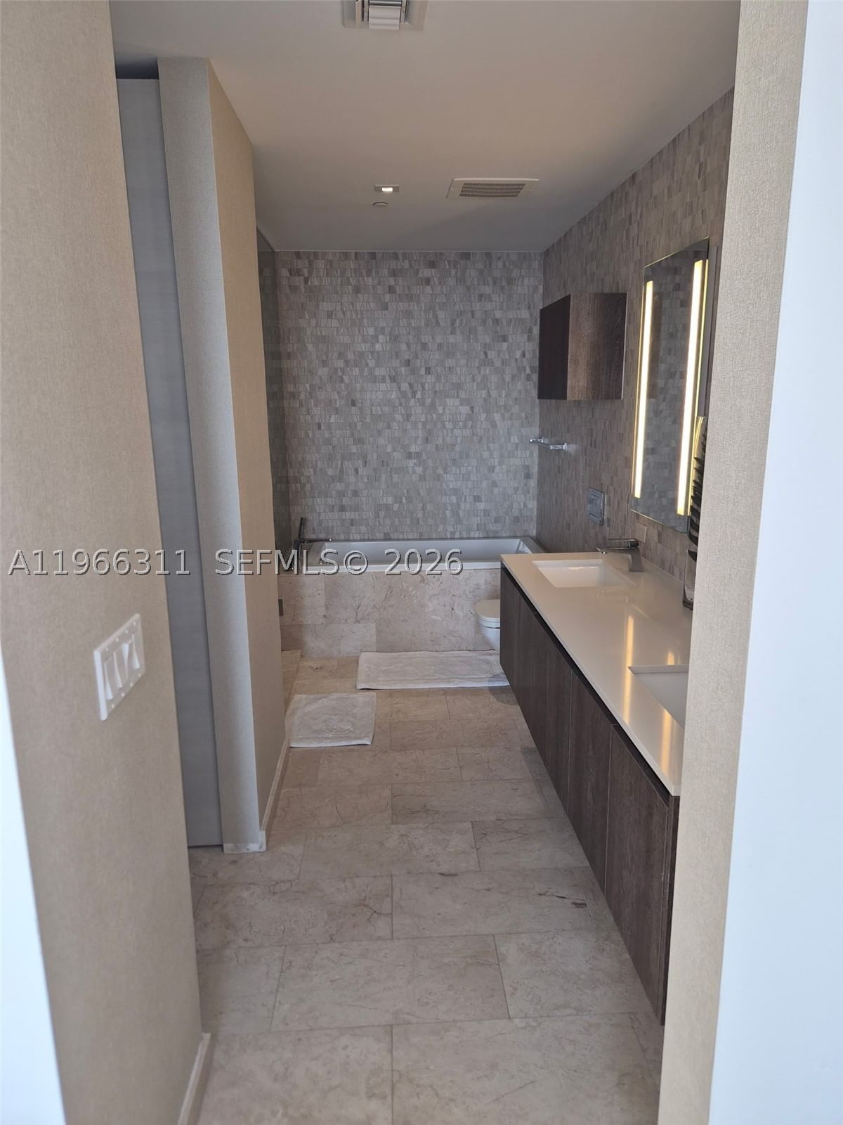 Real estate property located at 88 7th St #3006, Miami-dade, Rise Condo, Miami, FL