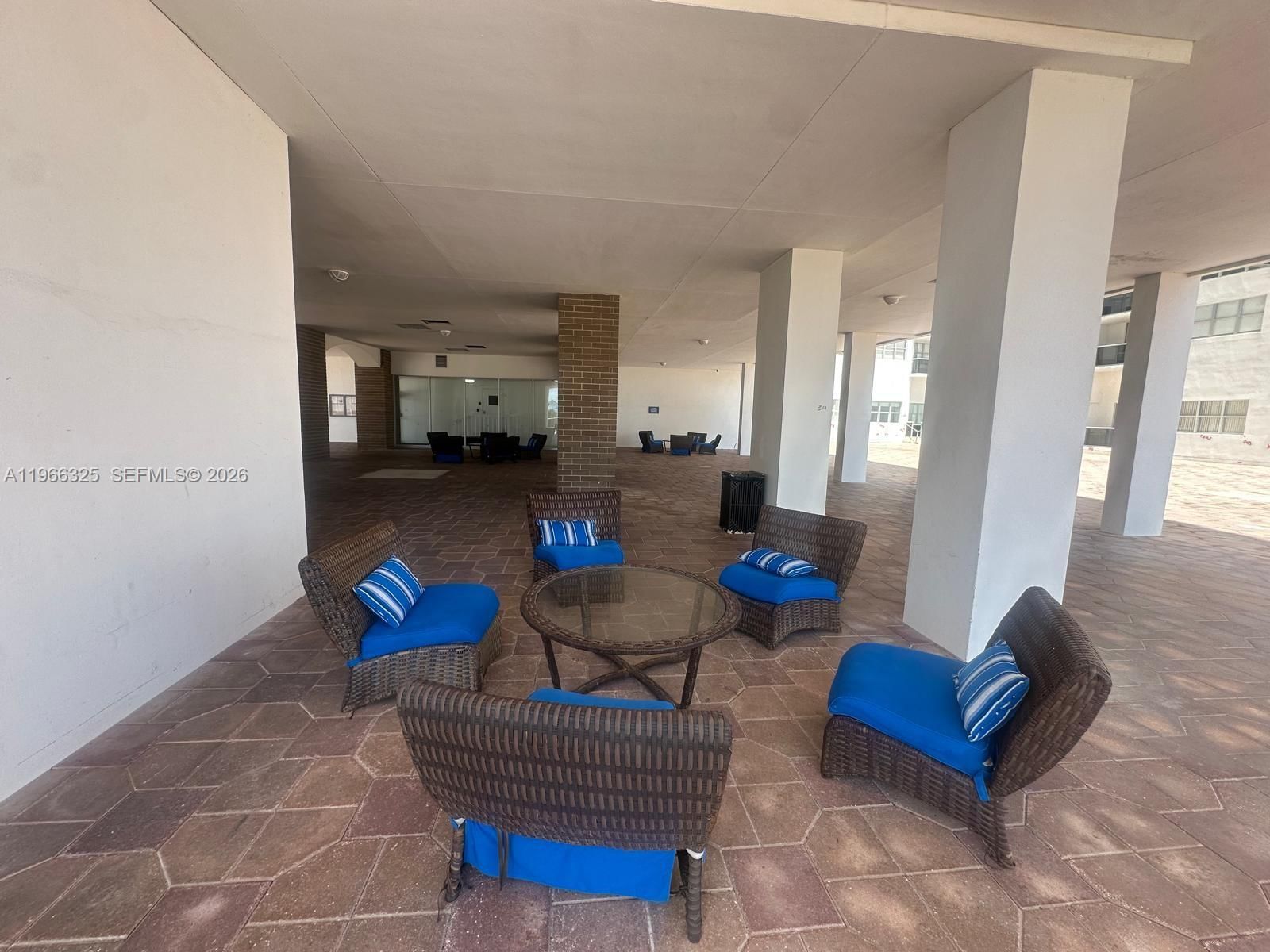 Real estate property located at 6039 Collins Ave #1517, Miami-dade, Maison Grande Condo, Miami Beach, FL