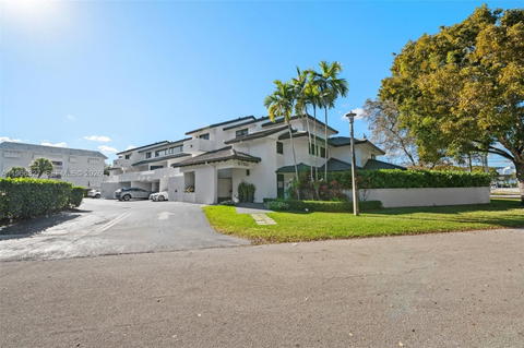 Real estate property located at 5750 Turin St #203, Miami-dade, Gables South Condo, Coral Gables, FL
