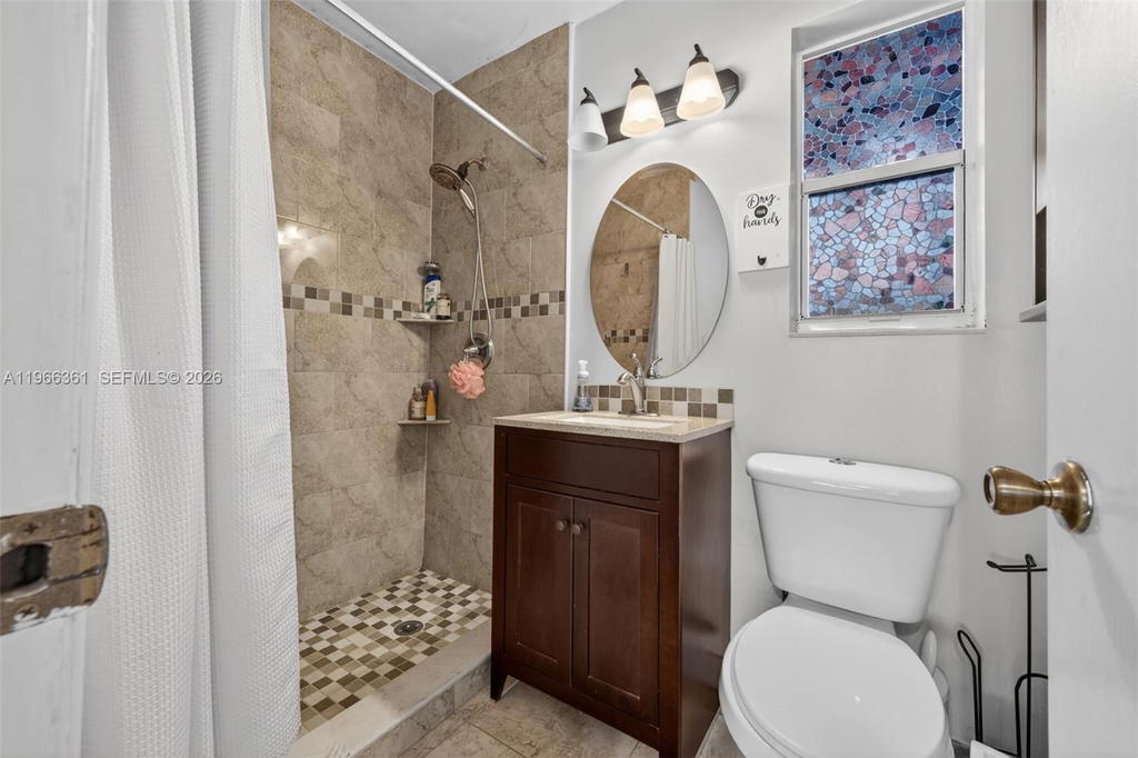 Real estate property located at 7751 32nd St, Broward, Driftwood Estates No 15, Davie, FL