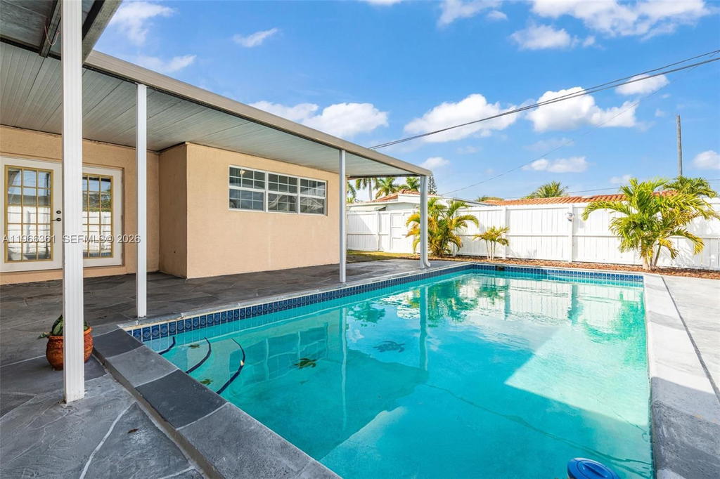 Real estate property located at 7751 32nd St, Broward, Driftwood Estates No 15, Davie, FL