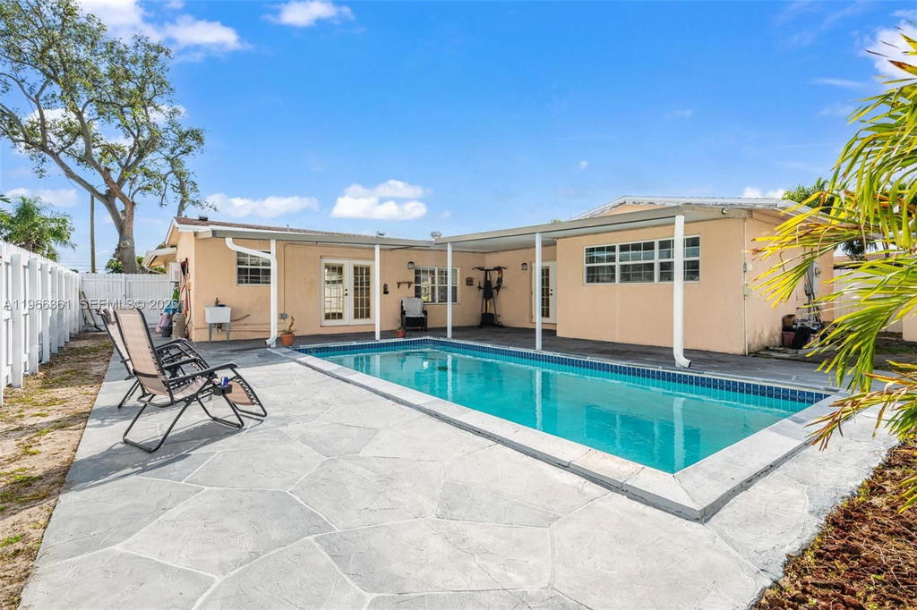 Real estate property located at 7751 32nd St, Broward, Driftwood Estates No 15, Davie, FL